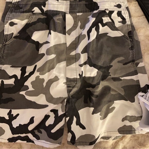 “Army Fatigue Short Overalls” - Picture 3 of 5